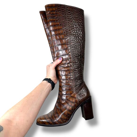 Vince Camuto NIB Pearlanie Rich Cocoa Glaze Croc Leather Knee High Heeled Boots - Picture 6 of 14